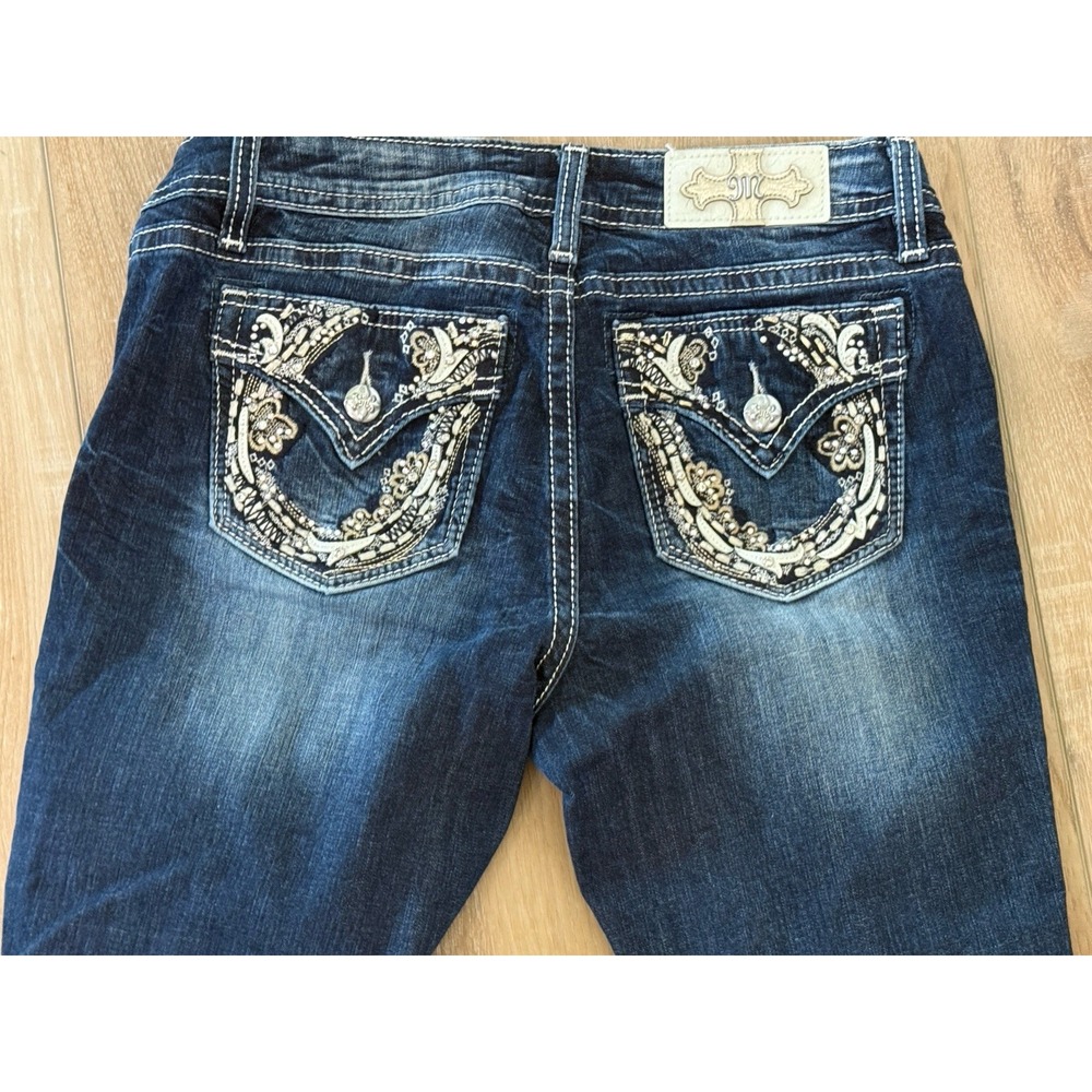 Miss ME Easy Capri Denim Blue Jeans Womens Size 30x25 Fits Embroidered (43) - Picture 4 of 9